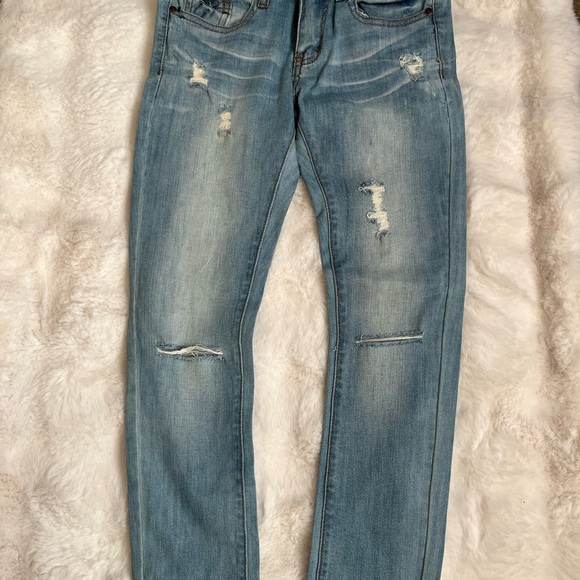 Machine Nouvelle Mode Jeans Sz 26 Light Wash Slit Knee NWT - Picture 1 of 12